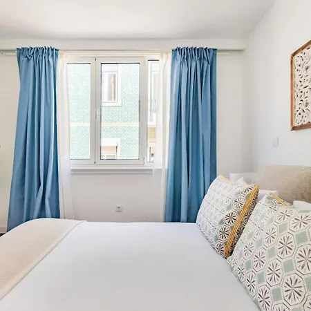 2br Cardiff With Balcony * Lisboa