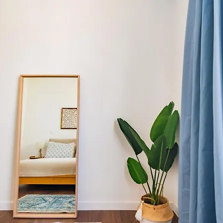 2br Cardiff With Balcony Lisboa