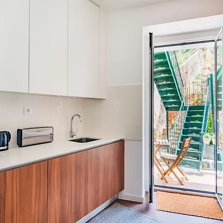 2br Cardiff With Balcony Apartman Lisboa