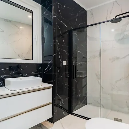 2br Cardiff With Balcony