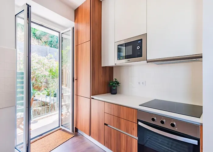 Apartment 2br Cardiff With Balcony *