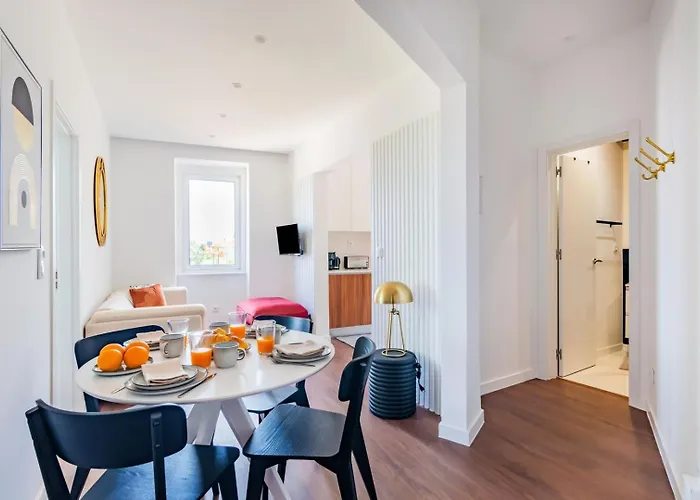 Apartment 2br Cardiff With Balcony *